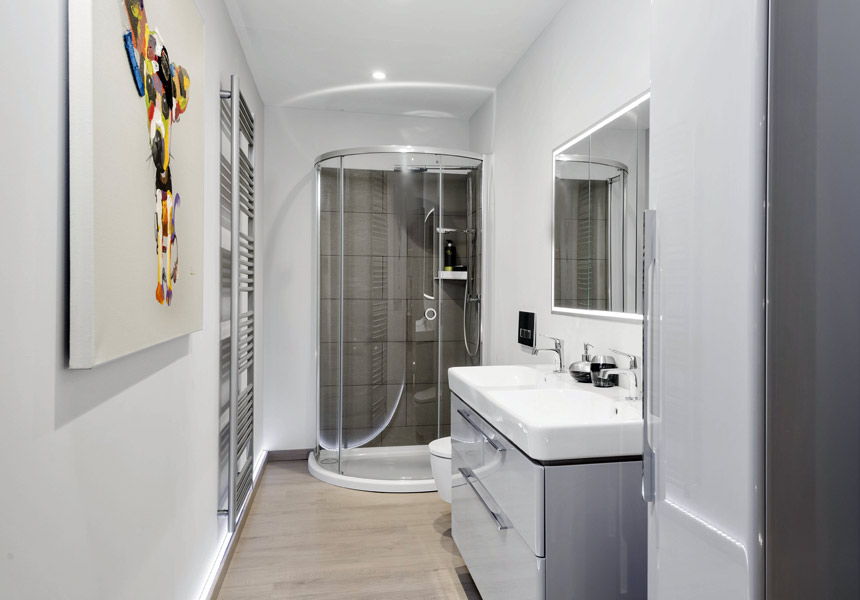 Gallery Showroom Bathroom Settings
