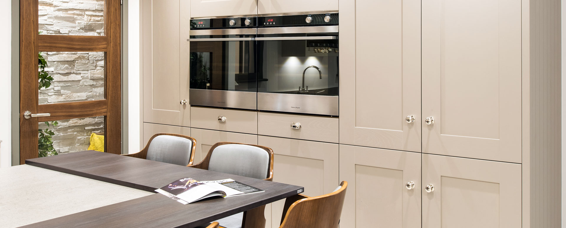 Traditional Show Kitchen